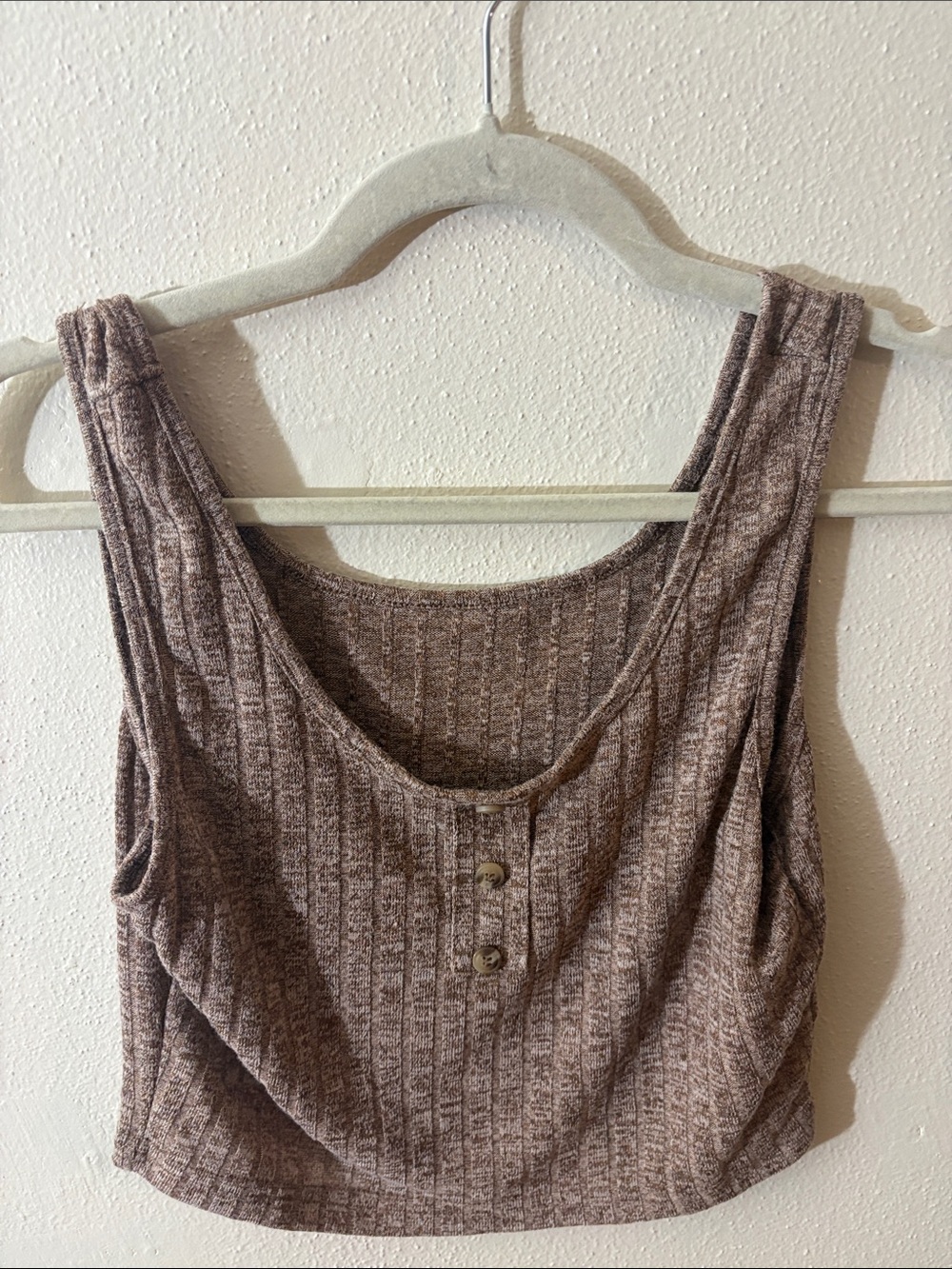 Rib-Knit Scoop Neck Cropped Tank in Taupe